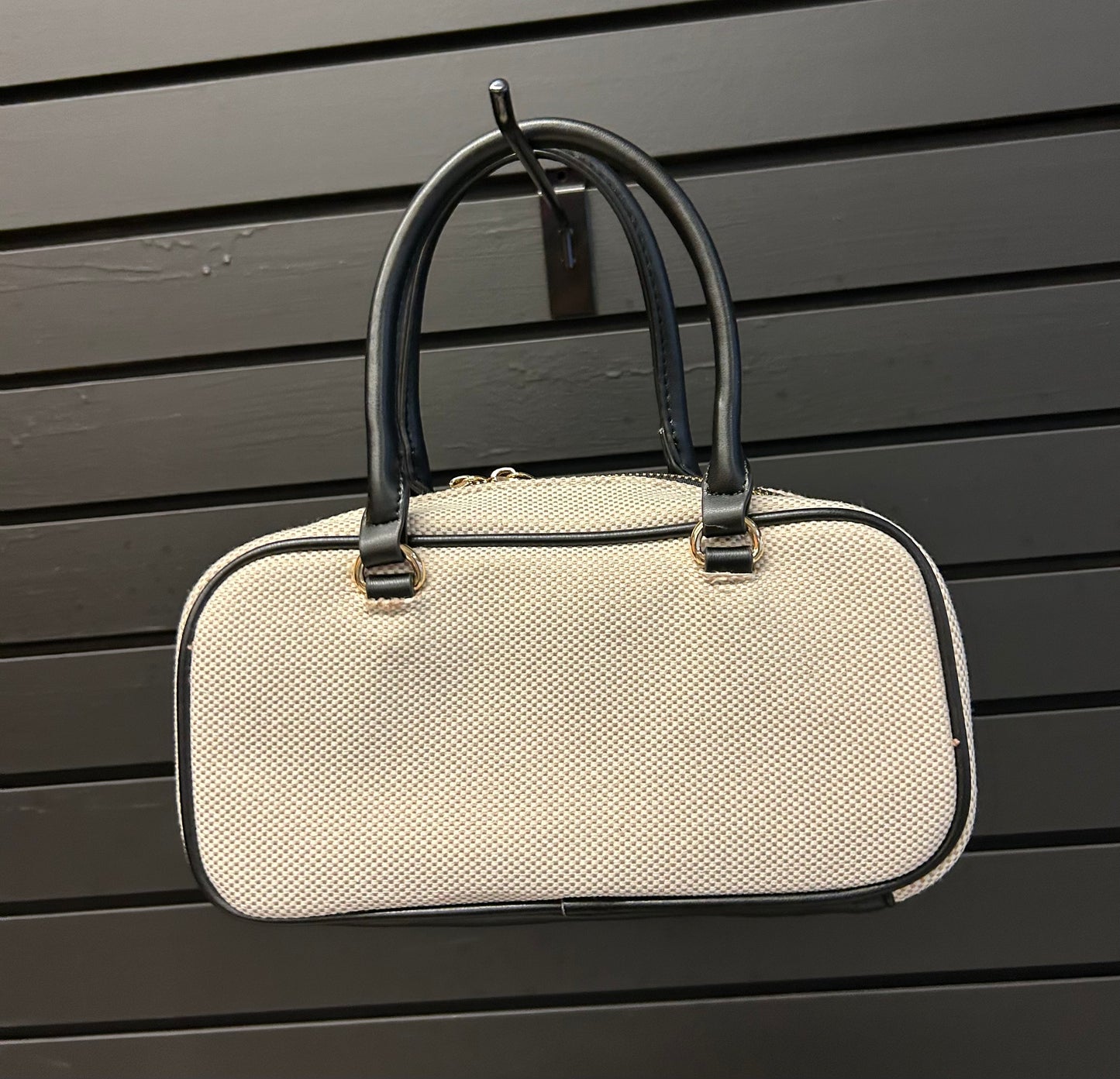 HANDBAG W/ POCKETS