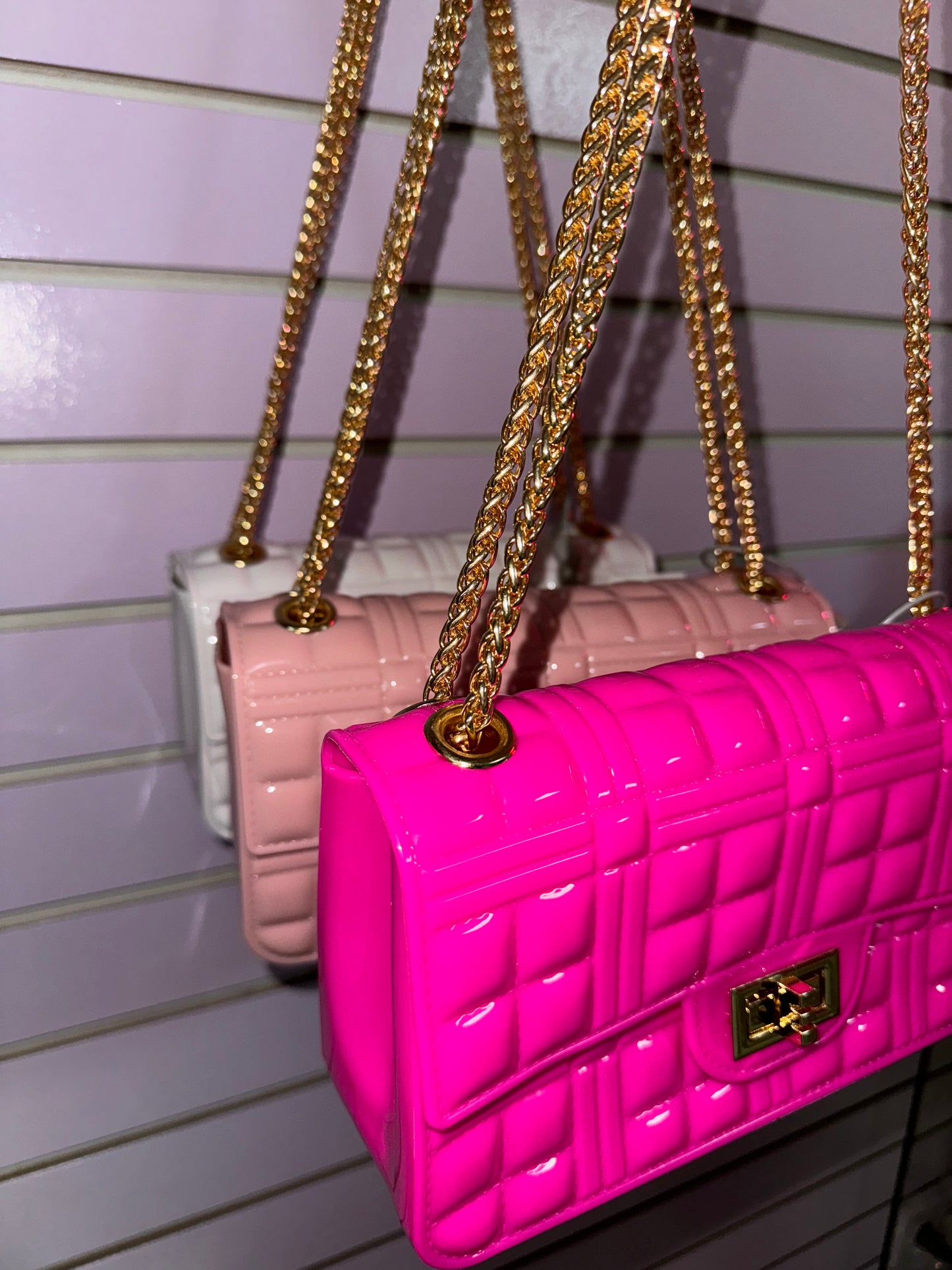 Cartera de mano brillante