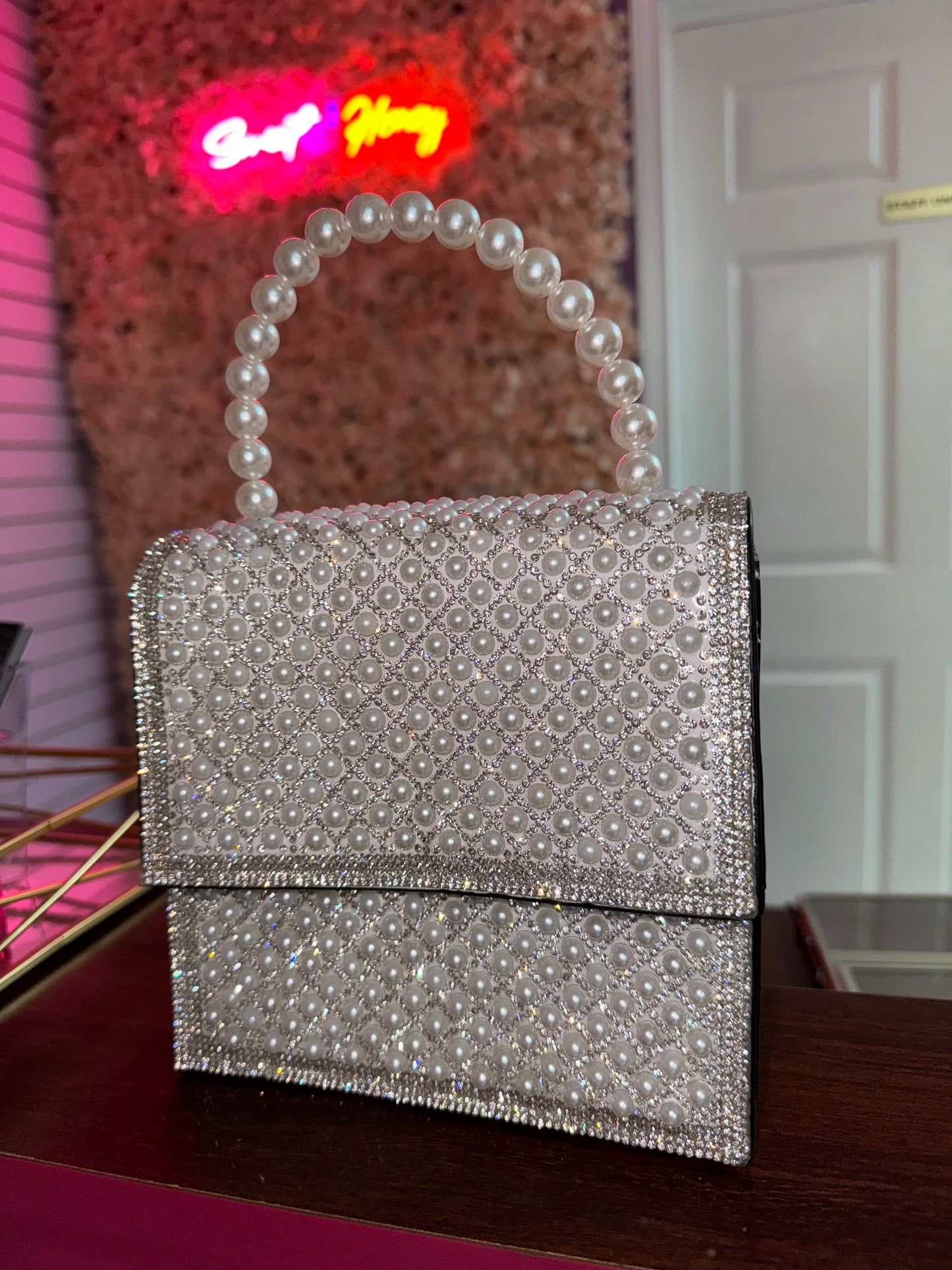 Pearl silver purse